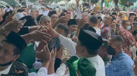 Menteri Pertahanan RI yang juga Ketua Umum Partai Gerindra Prabowo Subianto mendapat antusiasme para Nahdliyin. (Dok. Tim Media Prabowo Subianto) 
