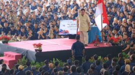 Menteri Pertahanan RI Prabowo Subianto saat menghadiri acara “The 1st DEFEND ID’s Day” di Hanggar PT Dirgantara Indonesia, Bandung Jawa Barat. (Dok. Tim Media Prabowo Subainto)