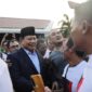 Kedatangan Menteri Pertahanan RI Prabowo Subianto di Solo disambut oleh ratusan relawan “Bolone Mase” di Bandara Adi Soemarmo. (Dok. Tim Media Prabowo Subianto)
