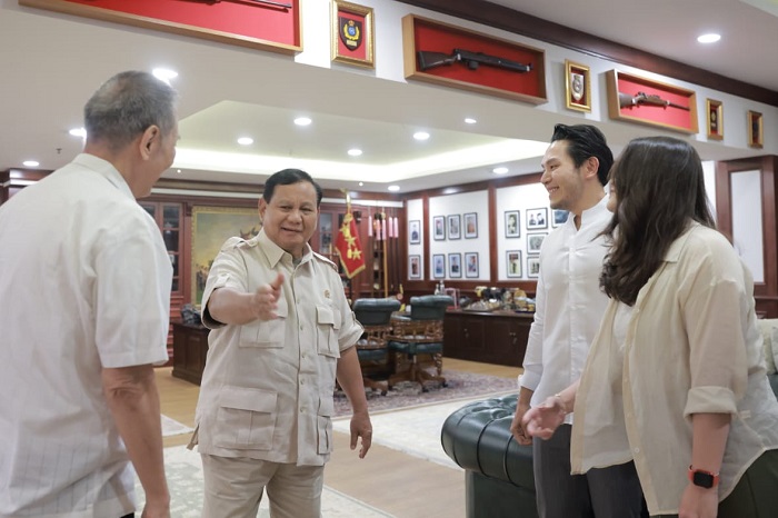 Jusuf Hamka bertemu Menteri Pertahanan Prabowo Subianto di di Kantor Kementerian Pertahanan RI. (Dok. Tim Media Prabowo Subianto)
