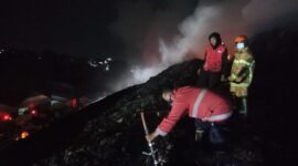 Kebakaran Tempat Pembuangan Akhir (TPA) Putri Cempo. (Dok. BPBD Kota Surakarta)

